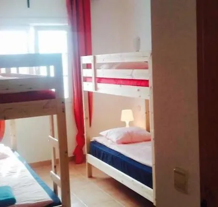 Backpackers Playa Blanca *