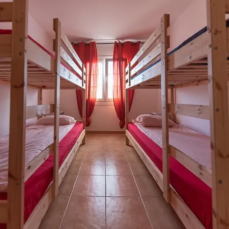 Backpackers Playa Blanca *